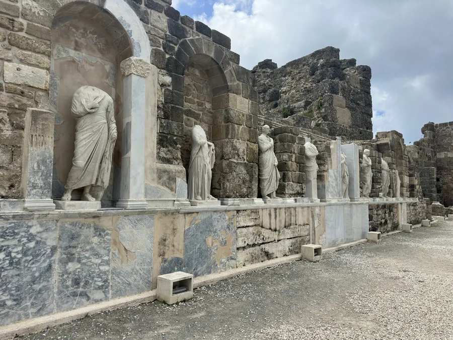 Antik Kentler